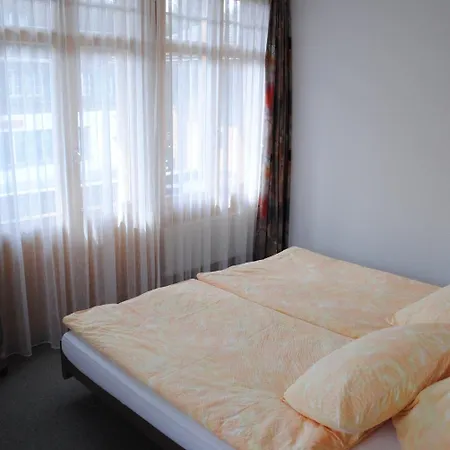 Post Vista Szálloda Zweisimmen